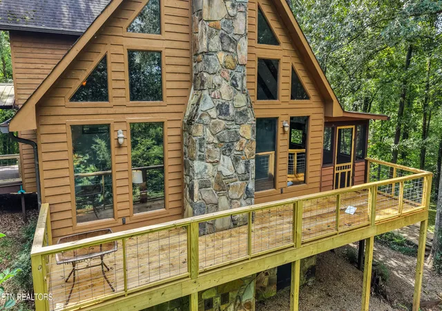 Single family home for sale at 212 Old Lindsey Brg Rd, Vonore, TN 37885 | MLS# 1351934