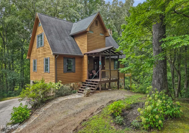 Photo 3 of Single family home for sale at 212 Old Lindsey Brg Rd, Vonore, TN 37885 | MLS# 1351934 | Listing updated on 2026-09-21