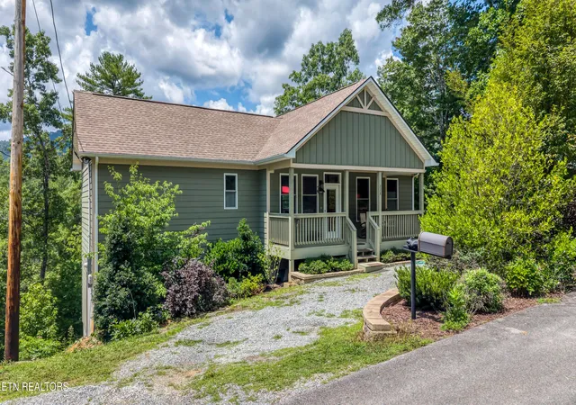 Photo 2 of Single family home for sale at 228 Ace Gap Rd, Townsend, TN 37882 | MLS# 1348166 | Listing updated on 2026-08-27