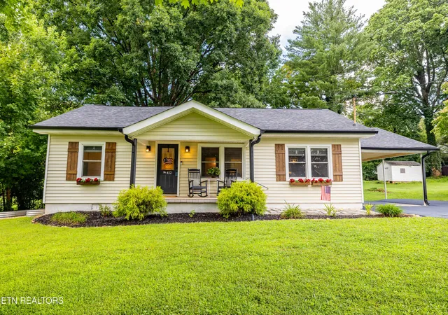 1st image of 412 Dogwood Dr, Maryville, TN 37804 | MLS# 1351003