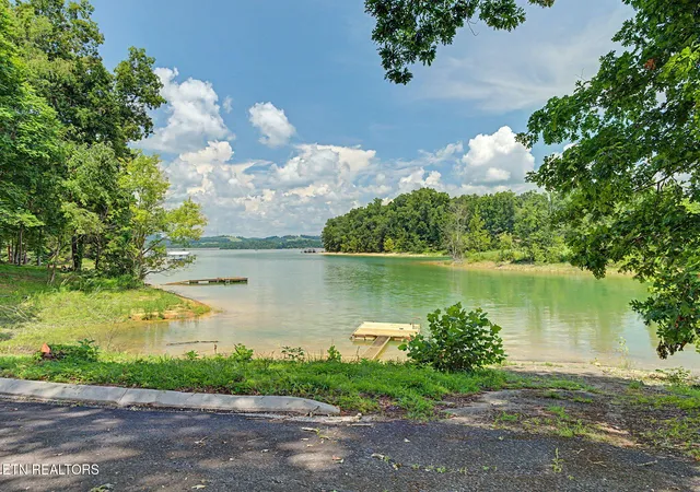 Photo 2 of Sale Pending at 630 Heather Brk Cir, Jefferson City, TN 37760 | MLS# 1348777 | Listing updated on 2026-07-31