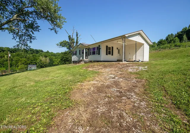 Photo 3 of Single family home for sale at 1224 Sulphur Springs Loop, Greeneville, TN 37745 | MLS# 1348822 | Listing updated on 2026-07-20
