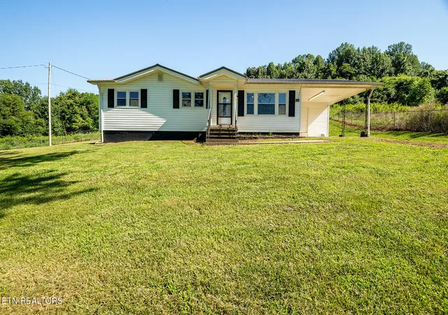 Photo 4 of Single family home for sale at 1224 Sulphur Springs Loop, Greeneville, TN 37745 | MLS# 1348822 | Listing updated on 2026-07-20