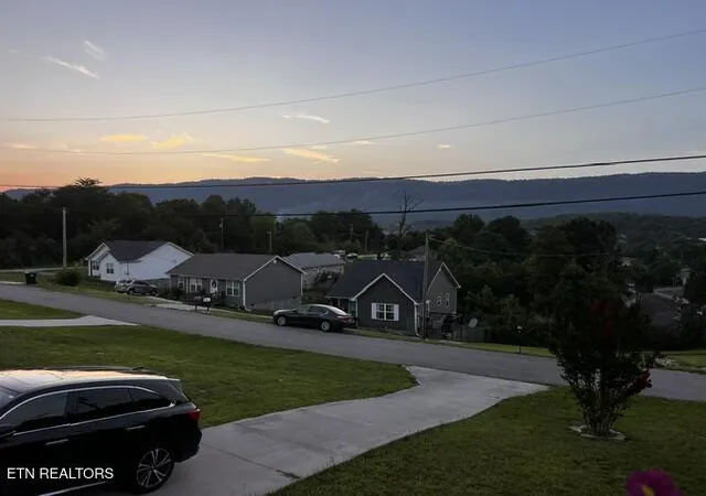 Photo 4 of Single family home for sale at 164 Sandy Cir, La Follette, TN 37766 | MLS# 1348276 | Listing updated on 2026-10-09