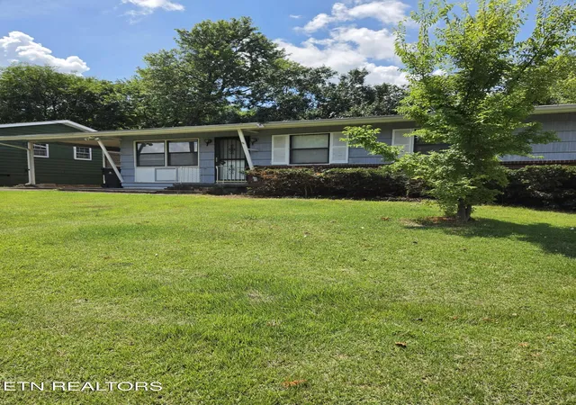 Photo 1 of Single family home for sale at 2246 W Gilbert Ln, Knoxville, TN 37920 | MLS# 1348760 | Listing updated on 2026-09-04