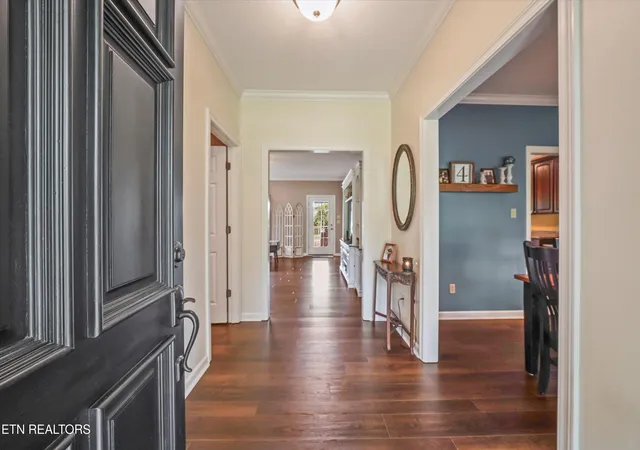 Photo 4 of Sale Pending at 2007 Eastwood Dr, Maryville, TN 37803 | MLS# 1348510 | Listing updated on 2026-08-17