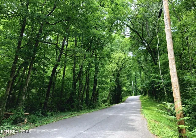 2nd image of 4921 Wise Hills Rd #1, Knoxville, TN 37920 | MLS# 1348268