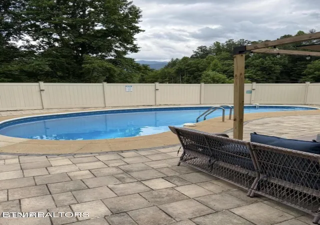 3rd image of 560 Buckhorn Rd, Gatlinburg, TN 37738 | MLS# 1348836
