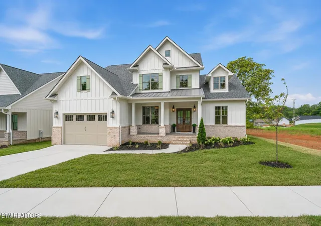 2nd image of 104 Cozy Manor Way, Clinton, TN 37716 | MLS# 1348301