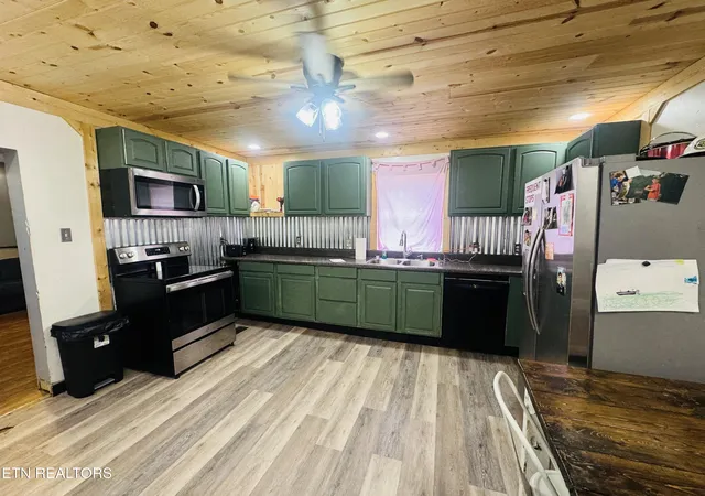 2nd image of 812 Andys Ridge Rd, Briceville, TN 37710 | MLS# 1349325