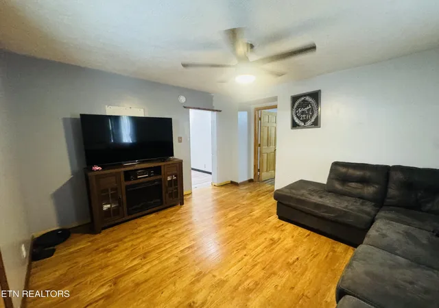 3rd image of 812 Andys Ridge Rd, Briceville, TN 37710 | MLS# 1349325