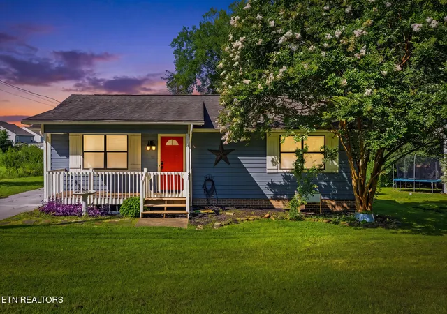 3rd image of 200 Doe Run Blvd, Clinton, TN 37716 | MLS# 1348580