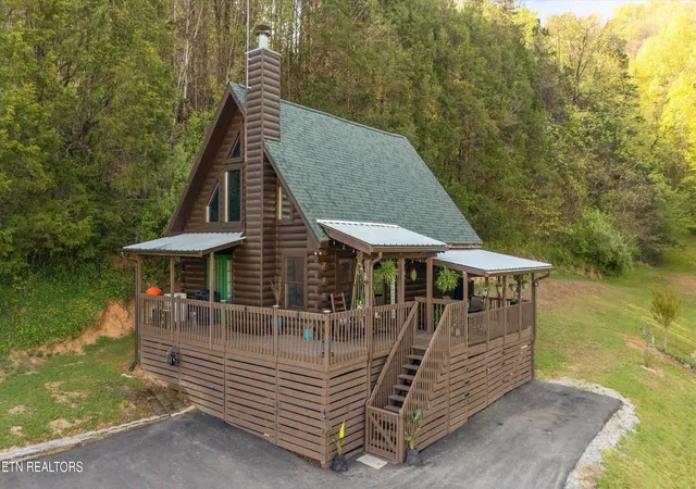 1st image of 176 Humingbird Ln, Sharps Chapel, TN 37866 | MLS# 1348352