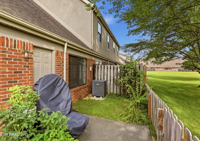 21st image of 707 Farragut Commons Dr, Farragut, TN 37934 | MLS# 1348357