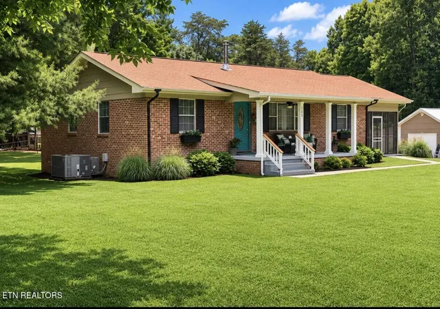 Photo 3 of Single family home for sale at 833 Old Athens Rd, Madisonville, TN 37354 | MLS# 1348373 | Listing updated on 2026-09-14