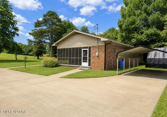 Photo 3 of Single family home for sale at 833 Old Athens Rd, Madisonville, TN 37354 | MLS# 1348373 | Listing updated on 2026-10-06