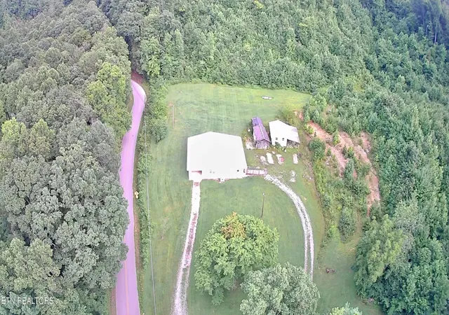 2nd image of 2750 Buffalo Rd, Oneida, TN 37841 | MLS# 1348672