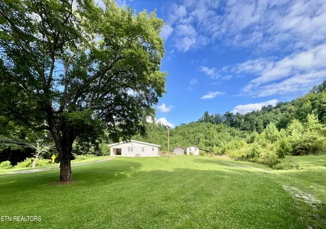 4th image of 2750 Buffalo Rd, Oneida, TN 37841 | MLS# 1348672