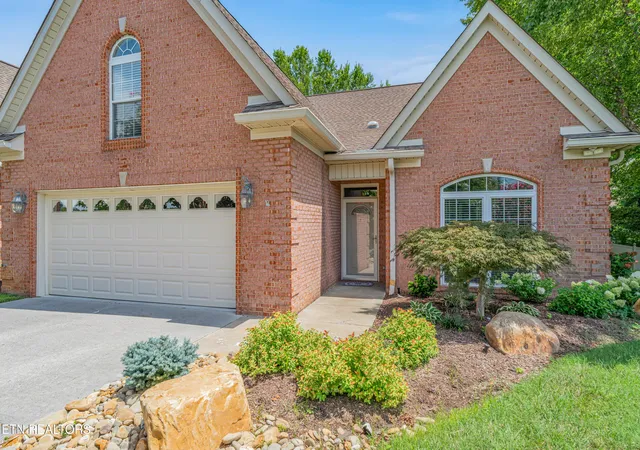 Photo 2 of Condo for sale at 8761 Belle Mina Way, Knoxville, TN 37923 | MLS# 1349140 | Listing updated on 2026-09-18