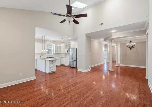 Listing Photo 4 - Condo for sale in building located at 8761 Belle Mina Wy, Knoxville, TN 37923