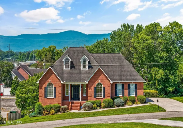 Photo 3 of Single family home for sale at 111 Colonial Hts, La Follette, TN 37766 | MLS# 1348452 | Listing updated on 2026-08-04