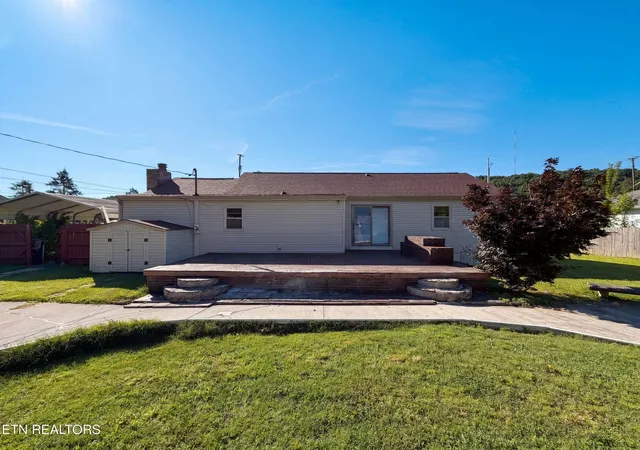 Photo 4 of Single family home for sale at 2205 Adair Dr, Knoxville, TN 37918 | MLS# 1349086 | Listing updated on 2026-09-10