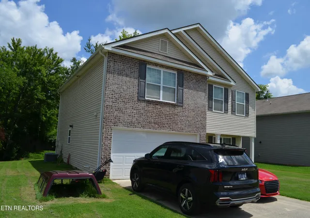 3rd image of 319 Chrysler Ln, Powell, TN 37849 | MLS# 1348437
