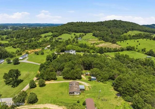 Photo 24 of Single family home for sale at 170 Burnett Chapel Ln, Greeneville, TN 37743 | MLS# 1348389 | Listing updated on 2026-09-30