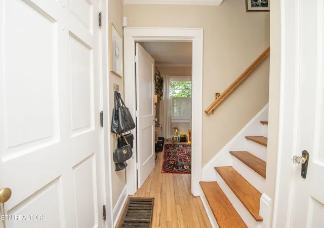 Photo 3 of Single family home for sale at 6809 Nubbin Ridge Dr, Knoxville, TN 37919 | MLS# 1348423 | Listing updated on 2026-07-27