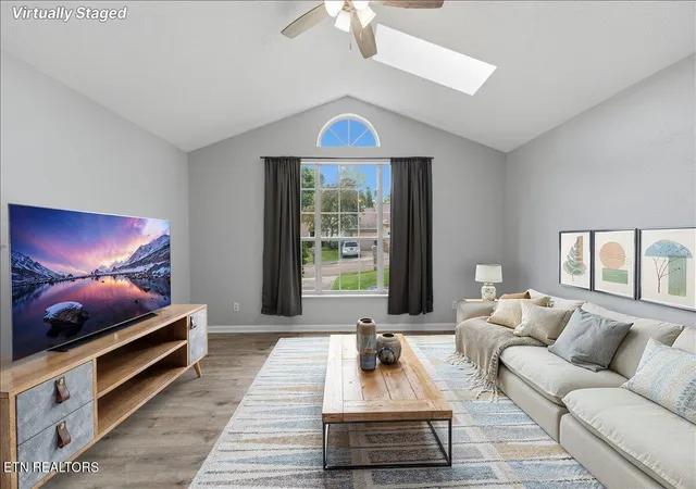 Photo 3 of Single family home for sale at 1508 Spelling Way, Knoxville, TN 37909 | MLS# 1348417 | Listing updated on 2026-09-18