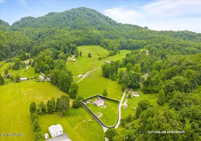2nd image of 982 Little White Oak Rd, Duff, TN 37729 | MLS# 1348474