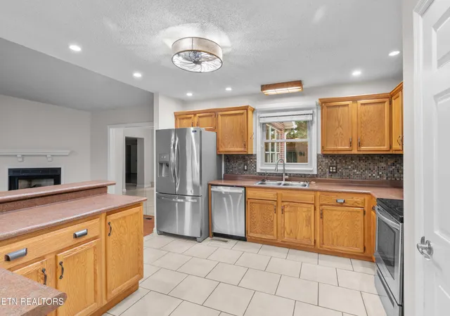 Photo 4 of Single family home for sale at 603 Lansdale Dr, Maryville, TN 37803 | MLS# 1348602 | Listing updated on 2026-09-12
