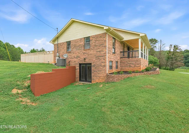 49th image of 394 Pattie Gap Rd, Philadelphia, TN 37846 | MLS# 1349123