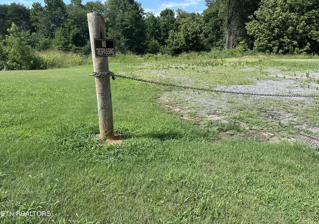 Photo 4 of Sale Pending at 9721 Thorn Grv Pike, Strawberry Plains, TN 37871 | MLS# 1348454 | Listing updated on 2026-07-30