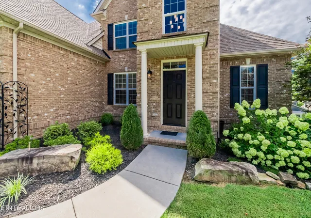 Photo 3 of Sale Pending at 5731 Enchanted Ln, Knoxville, TN 37918 | MLS# 1348539 | Listing updated on 2026-07-27