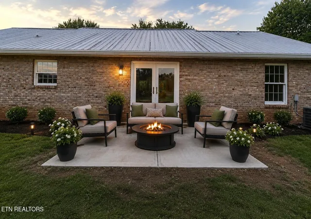 Photo 4 of Sale Pending at 3428 Wilkinson Pike, Maryville, TN 37803 | MLS# 1348478 | Listing updated on 2026-08-28
