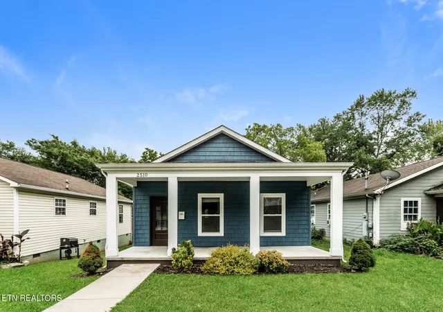 Single family home for sale at 2510 E Glenwood Ave, Knoxville, TN 37917 | MLS# 1348585