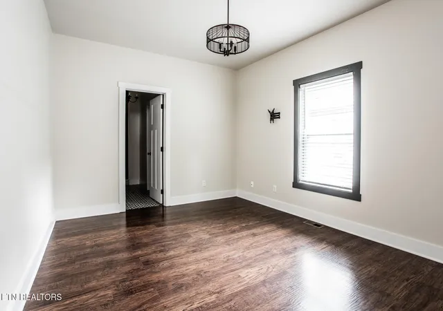 Photo 3 of Single family home for sale at 2510 E Glenwood Ave, Knoxville, TN 37917 | MLS# 1348585 | Listing updated on 2026-10-29