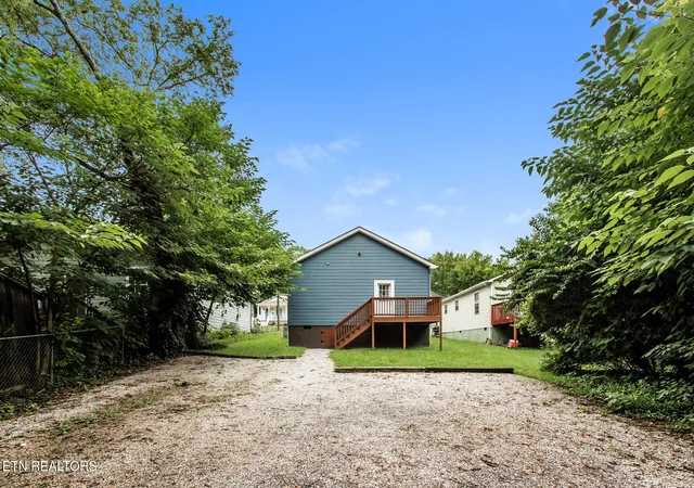 Photo 4 of Single family home for sale at 2510 E Glenwood Ave, Knoxville, TN 37917 | MLS# 1348585 | Listing updated on 2026-10-29