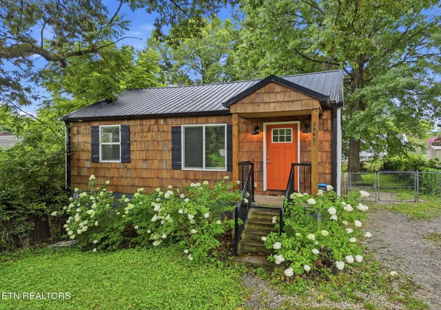 Photo 2 of Single family home for sale at 2447 Amber St, Knoxville, TN 37917 | MLS# 1348622 | Listing updated on 2026-09-02