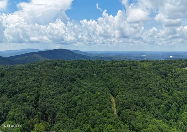 2nd image of 291 Moytoy Rd, Crab Orchard, TN 37723