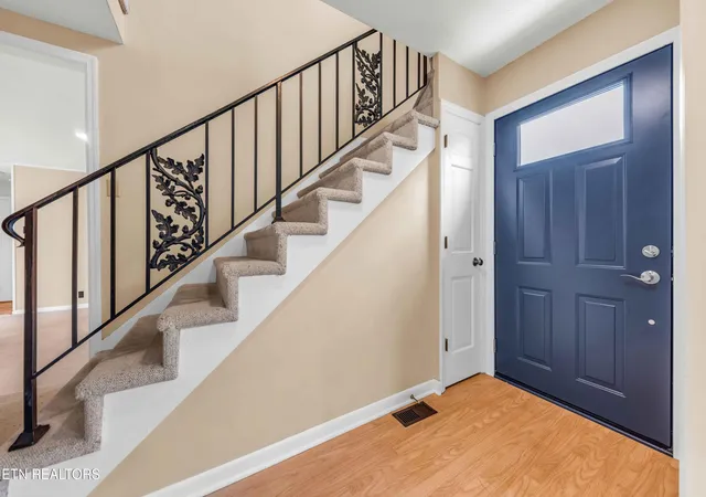 Photo 3 of Sale Pending at 609 Fernwood Rd, Knoxville, TN 37923 | MLS# 1348533 | Listing updated on 2026-09-12