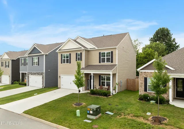 Photo 2 of Sale Pending at 1629 Cabernet Ln, Knoxville, TN 37918 | MLS# 1348517 | Listing updated on 2026-08-24