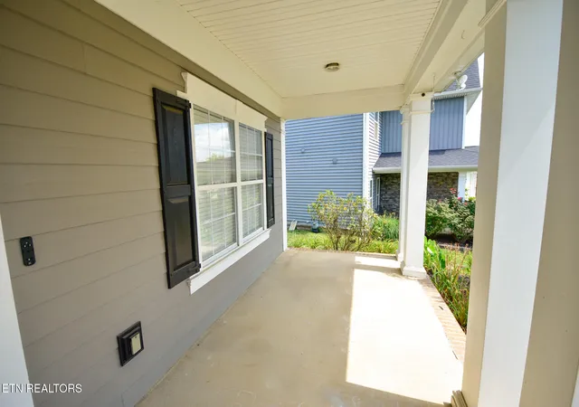 Photo 3 of Single family home for sale at 115 Hackberry St, Oak Ridge, TN 37830 | MLS# 1350020 | Listing updated on 2026-09-11