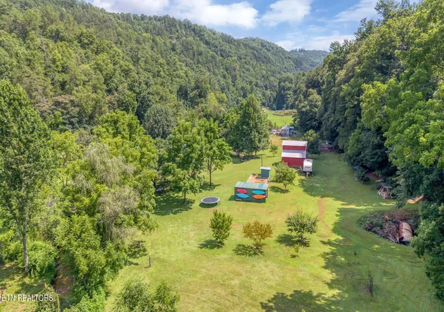 4th image of 1484 Carrs Creek Rd, Townsend, TN 37882 | MLS# 1349021