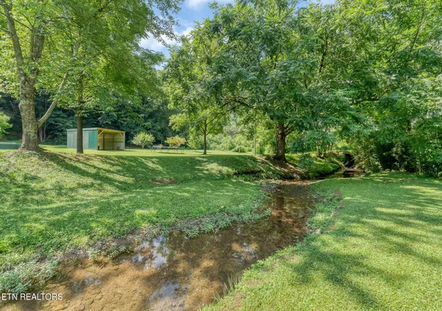 5th image of 1484 Carrs Creek Rd, Townsend, TN 37882 | MLS# 1349021