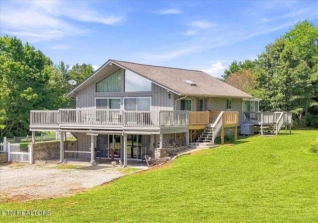 1st image of 1818 Circle Lake Dr, Dandridge, TN 37725 | MLS# 1348573
