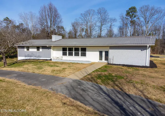 3rd image of 140 Riley Dr, Lenoir City, TN 37771 | MLS# 1348567