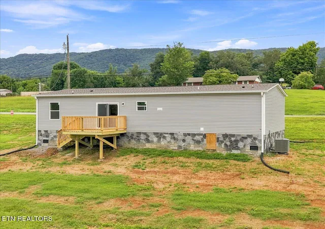 Photo 4 of Single family home for sale at 5380 Rutledge Pike, Rutledge, TN 37861 | MLS# 1348766 | Listing updated on 2026-09-04