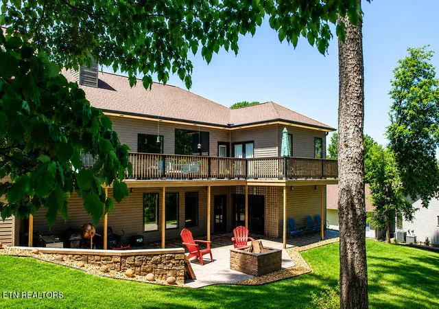 Photo 4 of Single family home for sale at 301 Inagehi Ln, Loudon, TN 37774 | MLS# 1348917 | Listing updated on 2026-09-02